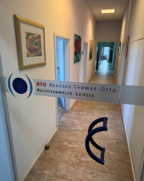 tl_files/Bilder/Mario Thomas/Buero 2 kopie.jpg